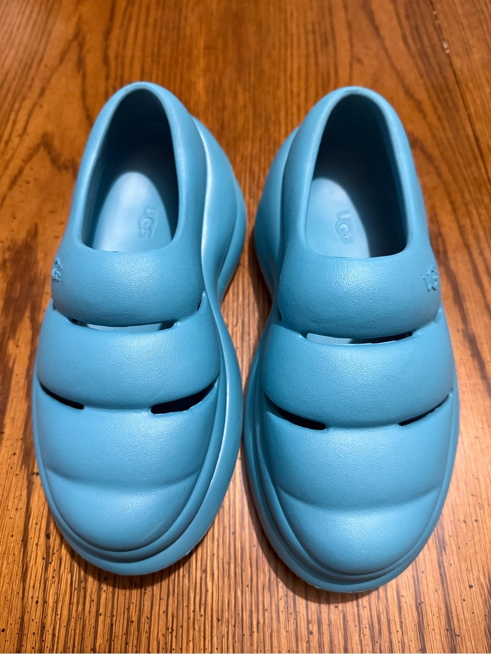 UGG sport Yeah Clog blue or teal slip on Clogs. Like New